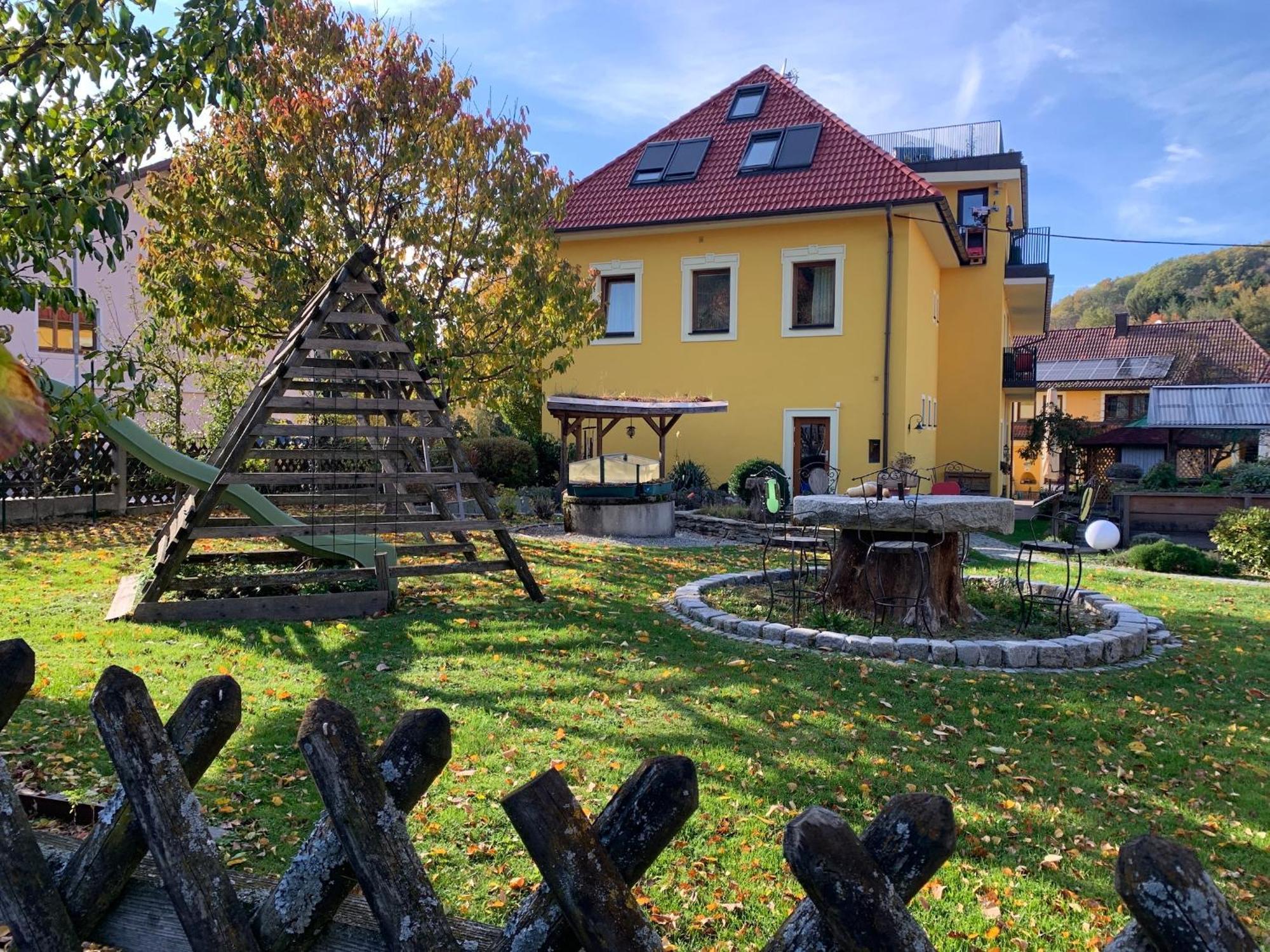 Landgasthof Zur Linde Laaben Bagian luar foto