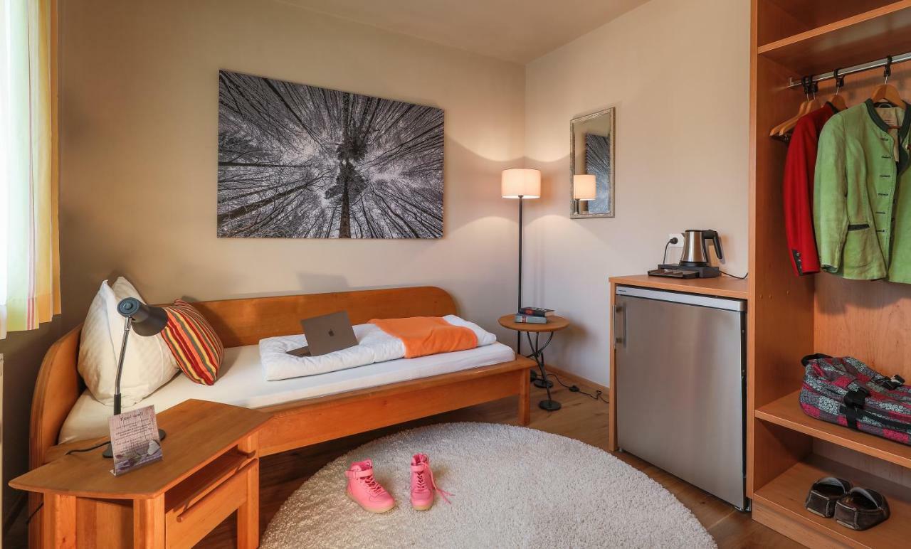 Landgasthof Zur Linde Laaben Bagian luar foto
